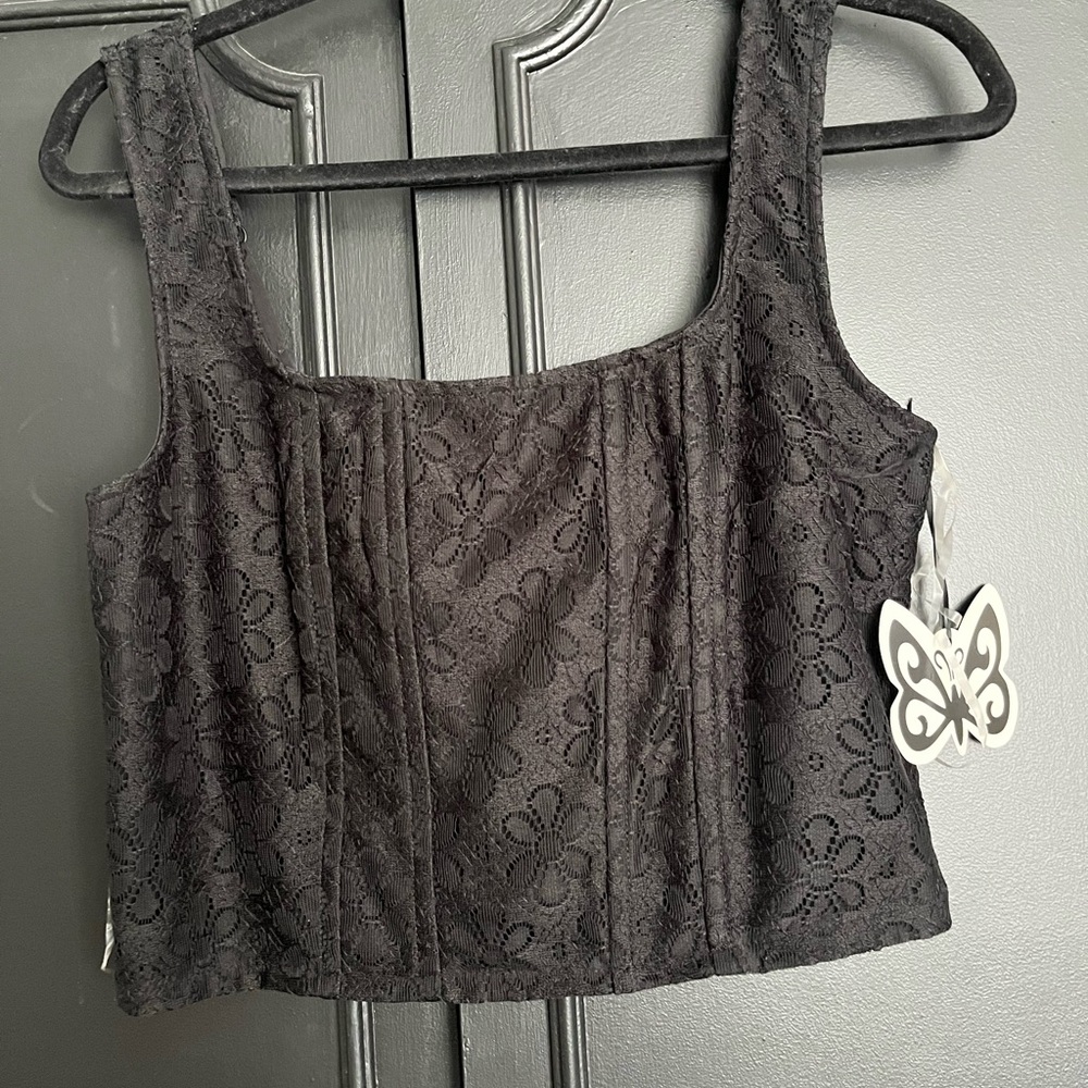 Black Lace Sleeveless Top